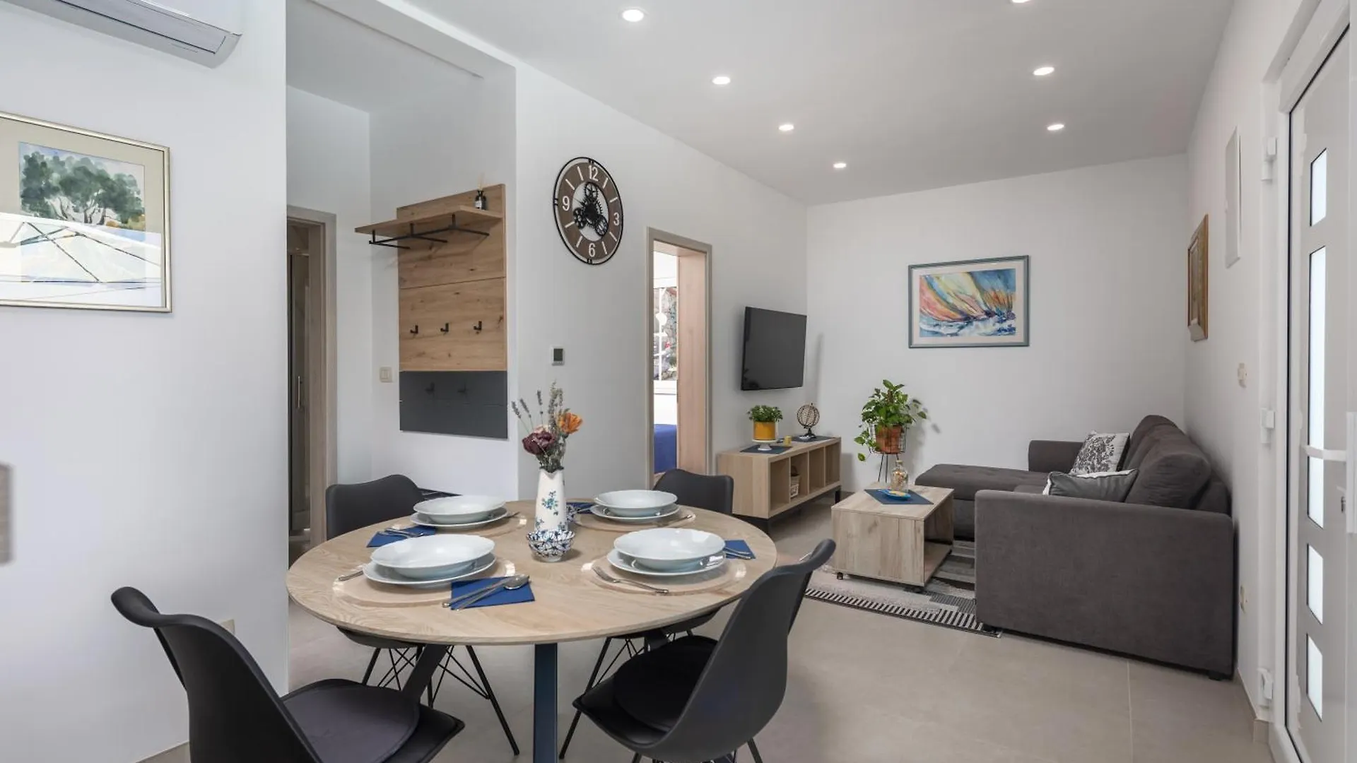 Apartment Holiday Home Sole - Happy Rentals Kostrena